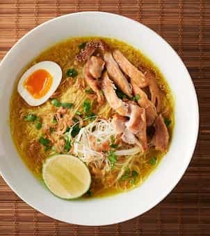 Soto Ayam � Indonesian Chicken Noodle Soup