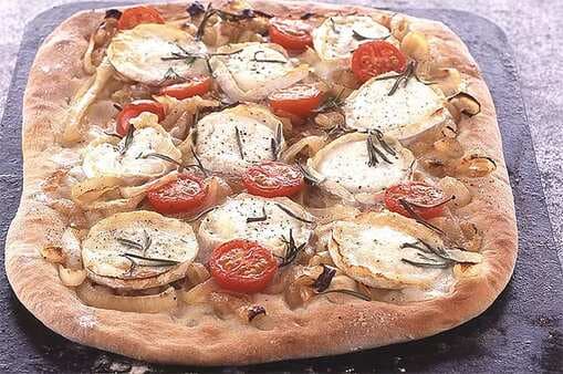 Caramelised Onion And Goats Cheese Pizza