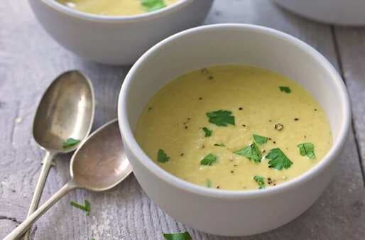 Curried Parsnip And Apple Soup