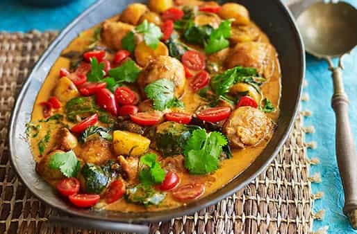  Thai Curry With Chicken, Spinach And Potato