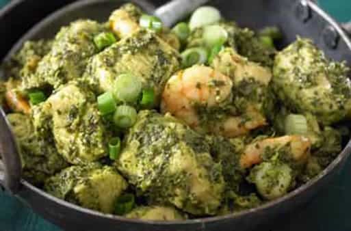 Indian Green Chicken Curry