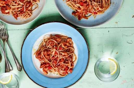  Prawn Spaghetti With Puttanesca Sauce