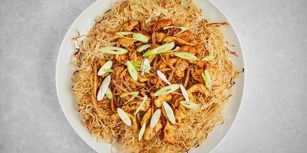 Pan Fried Chicken With Crispy Noodles