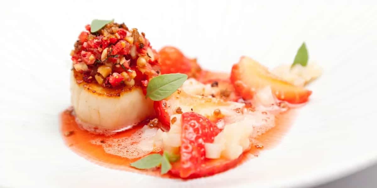 Scallops With Strawberries