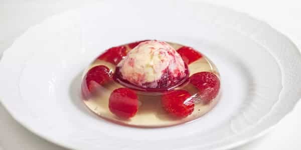 Sparkling Wine And Raspberry Jelly