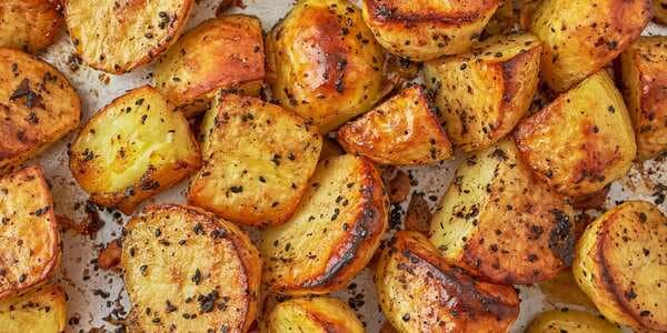 Urfa Chilli And Garlic Roast Potato
