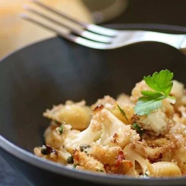 Baked Crusted Pasta Shells And Cauliflower
