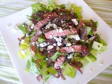Balsamic Red Onion And Steak Salad