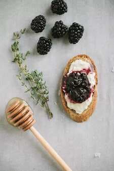 Castello Summer Of Blue Blackberry And Thyme Creamy Blue Cheese Crostini
