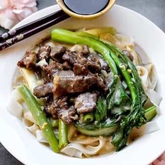 Fried Beef Hor Fun With Gravy