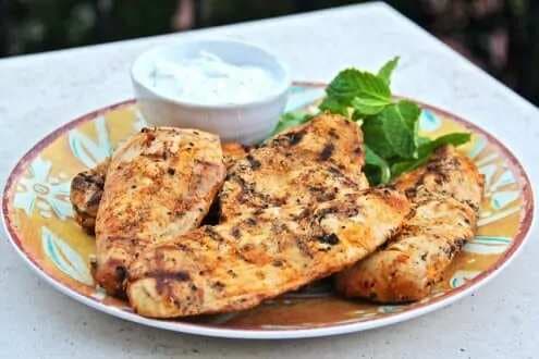 Indian Spiced Chicken With Raita Sauce
