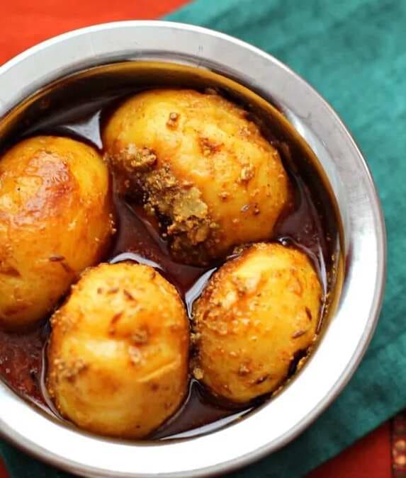 Kashmiri Dum Aloo:Spiced Potatoes