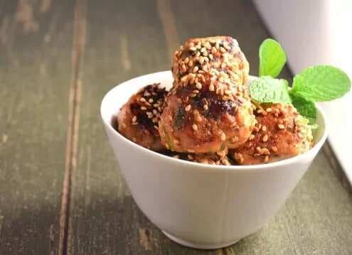 Mini Sweet And Spicy Sesame Chicken Meatballs