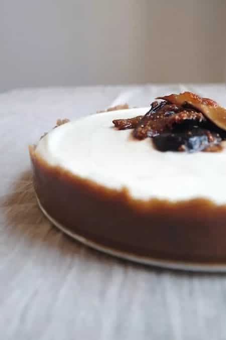 No-Bake Mascarpone Cheesecake With Figs