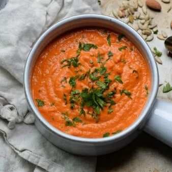 Roasted Red Pepper And Pomegranate Dip