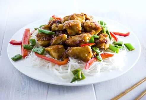 Spicy Honey Chicken With Rice Noodles
