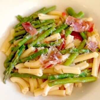 Strozzapreti With Asparagus And Crispy Prosciutto
