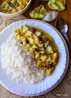 Yogurt Kaalan Curry With Kohlrabi