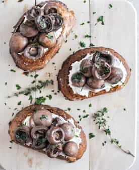 Red Wine Roasted Mushrooms On Goat Cheese Garlic Toasts