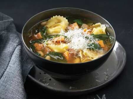 Vegetable Cheese Tortellini Soup