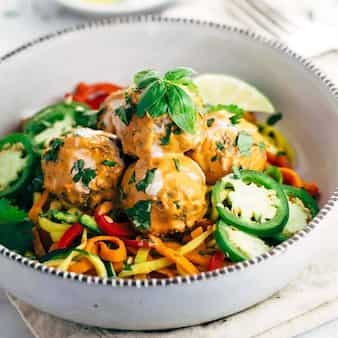 Coconut Curry Meatballs With Spiralized Vegetables