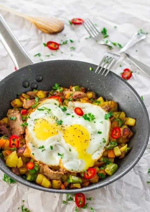 Asparagus Potato Hash With Steak And Eggs