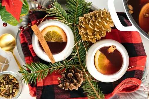 Mulled Cider & Mulling Spices