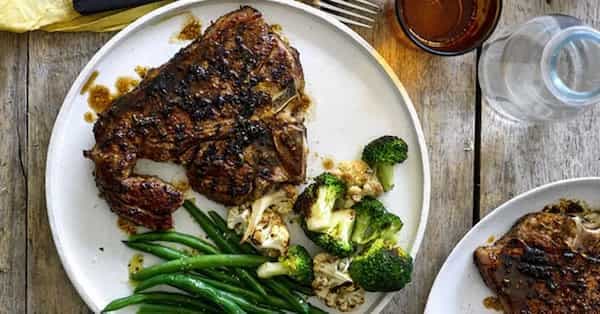 American-Style Barbecued T-Bone Steak
