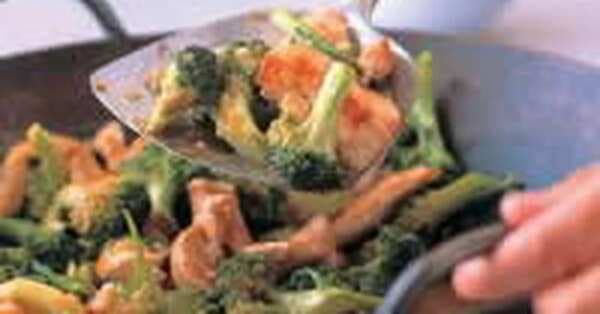 Chicken And Broccoli With Oyster Sauce