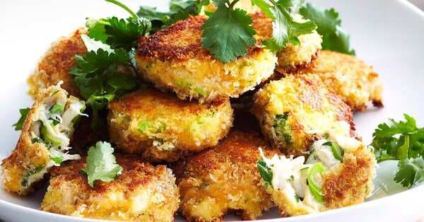 Crab Cakes With Lime And Chilli Mayonnaise