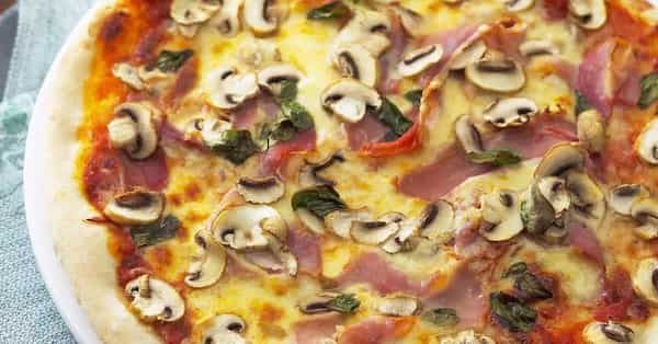 Mushroom And Prosciutto Pizza
