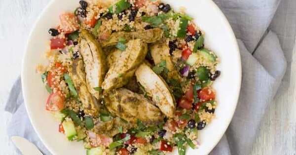 Chicken With Currant Couscous And Yogurt