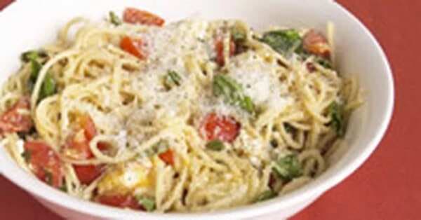 Spaghetti With Fresh Tomatoes And Ricotta