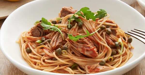 Spaghetti With Tuna, Lemon And Capers