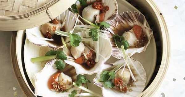 Steamed Scallops With Ginger And Soy