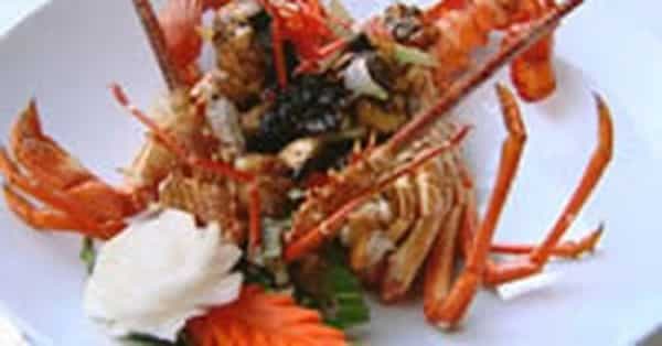 Stir-Fry Rock Lobster With Garlic And Black Pepper