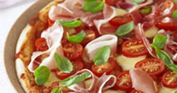Tomato, Prosciutto And Basil Pizza