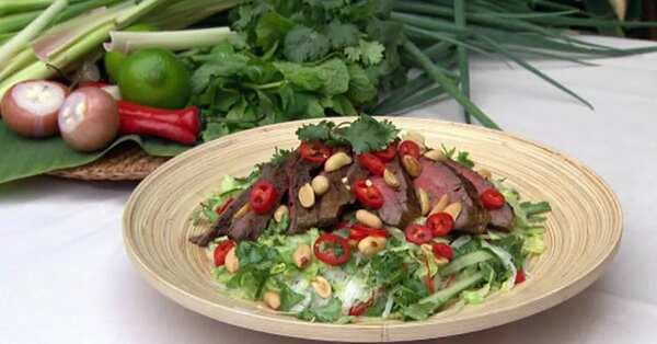 Vietnamese Grilled Beef And Noodle Salad With Lemongrass
