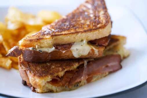 Tomato Basil Bacon Grilled Cheese