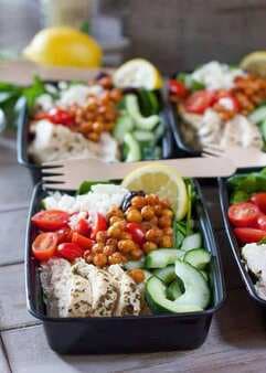 Greek Salad With Spicy Roasted Garbanzo Meal Prep