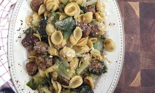 Pasta With Escarole And Meatballs
