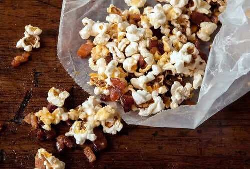 Popcorn with Bacon Fat Bacon and Maple Syrup