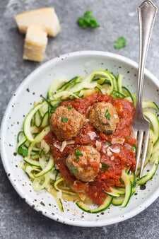 Zucchini Noodles with Meatballs and Tomato Sauce