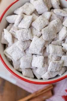 Snickerdoodle Puppy Chow