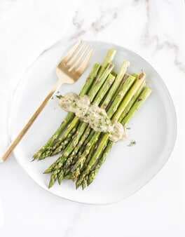 Asparagus With Dijon Dill Sauce
