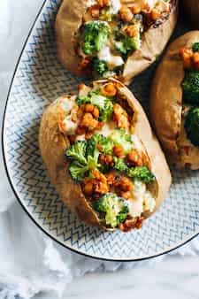 Broccoli Cheese Baked Potatoes With Tempeh Bacon Bits