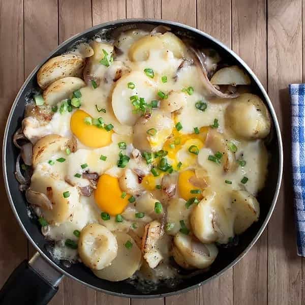 Cheese Eggs And Potatoes Skillet