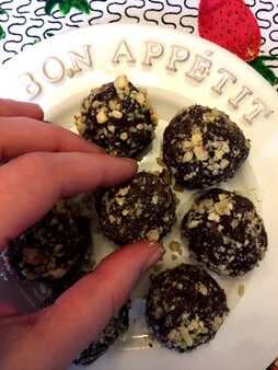 Healthy Hazelnut Chocolate Truffle Balls
