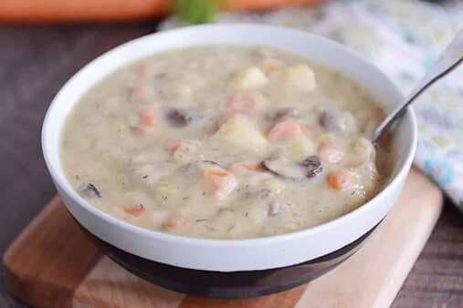 Russian Potato and Mushroom Leek Soup