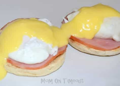 Eggs Benedict With Hollandaise Sauce
